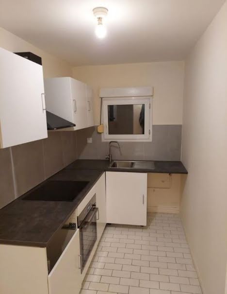 Location  appartement 2 pièces 46 m² à Cergy (95000), 960 €