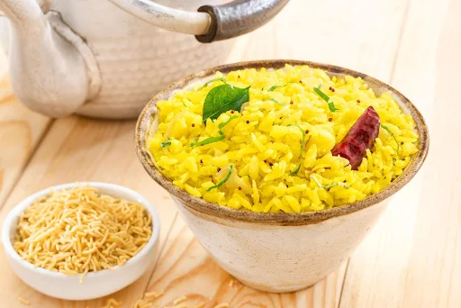 Classic Poha [500 Ml, 1 Bowl]