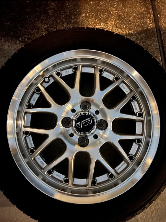 マーチのk12・マーチ・ホイール売ります・15インチに関するカスタム事例の投稿画像1枚目