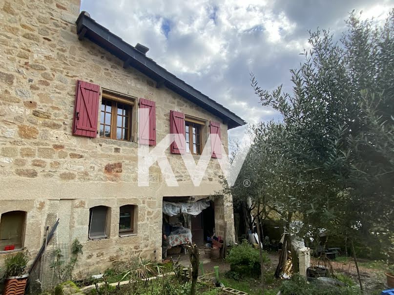 Vente maison 9 pièces 177 m² à Planioles (46100), 249 500 €