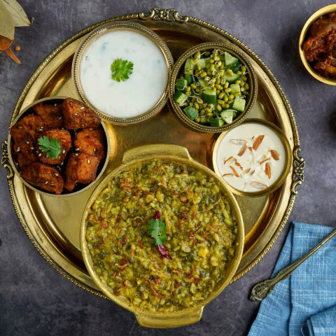 Deluxe Dal Palak Khichdi Thali