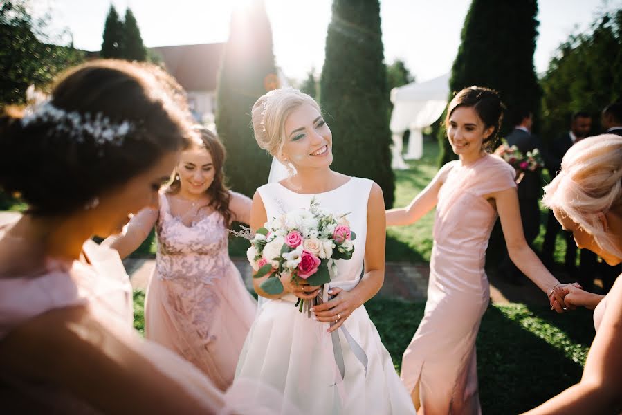 Wedding photographer Yuriy Stebelskiy (blueclover). Photo of 25 October 2017