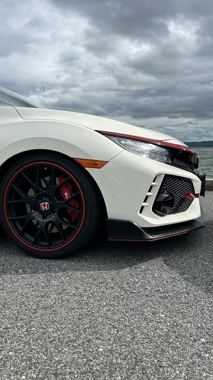 シビックタイプRのみんなでつくろうホイール図鑑・ホイールカスタム・FK8・HONDA・シビックタイプRに関するカスタム事例の投稿画像1枚目