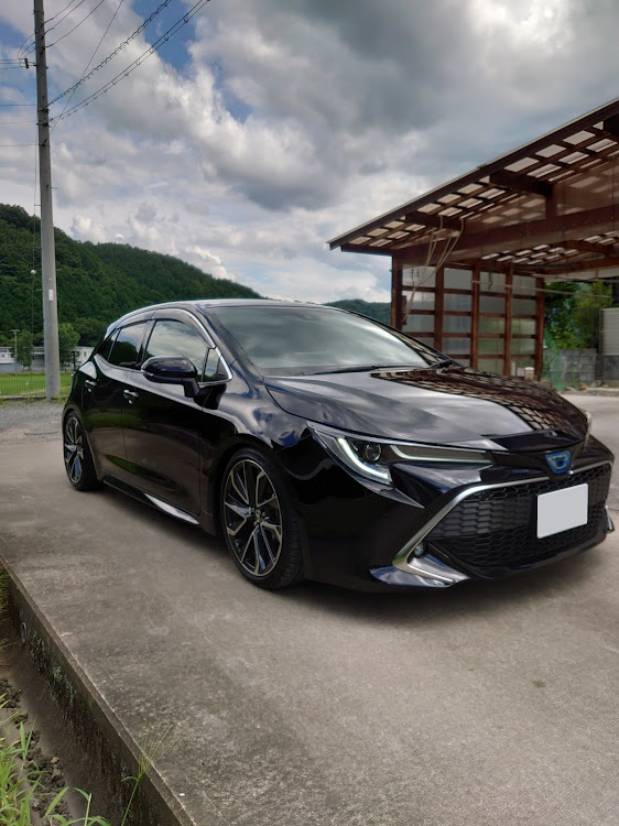 カローラスポーツのなおくるさんが投稿したカスタム事例の投稿画像1枚目