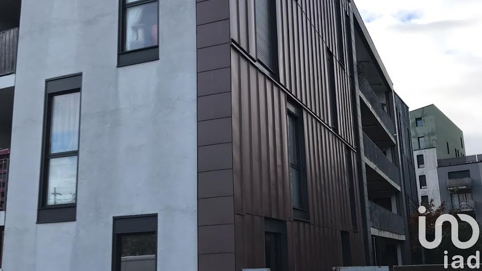 Vente parking  20 m² à Saint-Denis (93200), 18 000 €