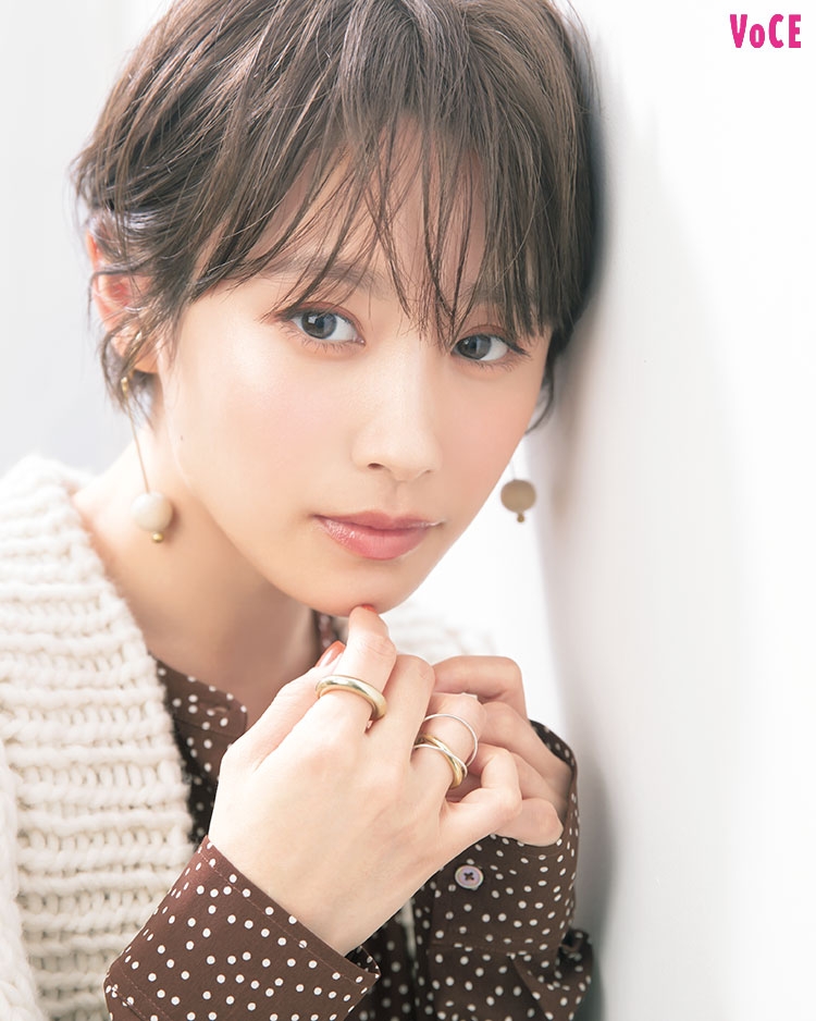 高橋愛 甘すぎない大人のオレンジワントーンメイク Trill トリル