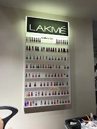 Lakme Salon photo 3