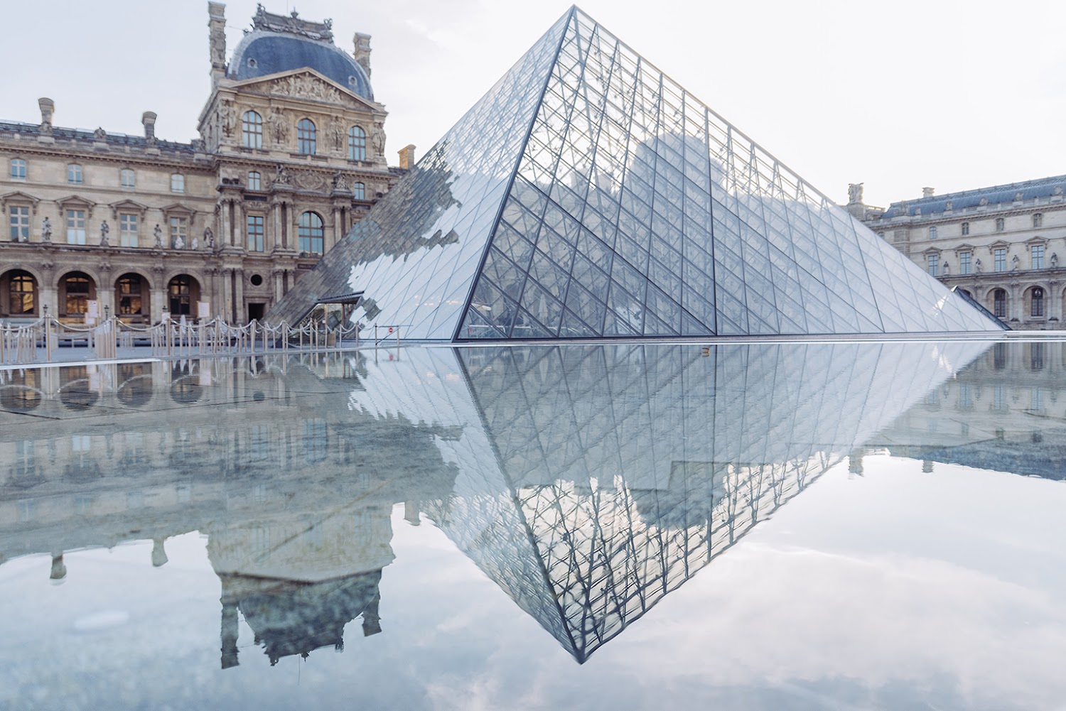 Paris: Louis Vuitton Gourmet Experience and Louvre Entry