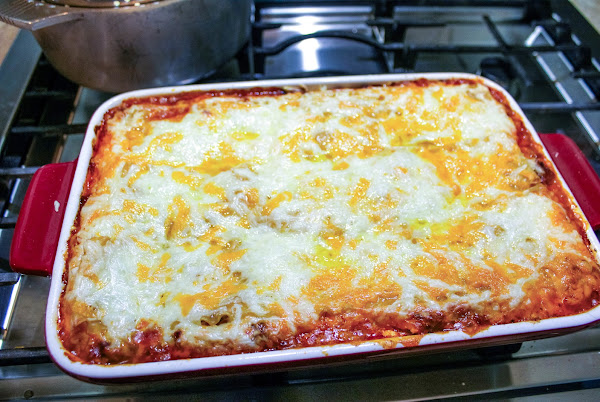 Baked lasagna cooling.