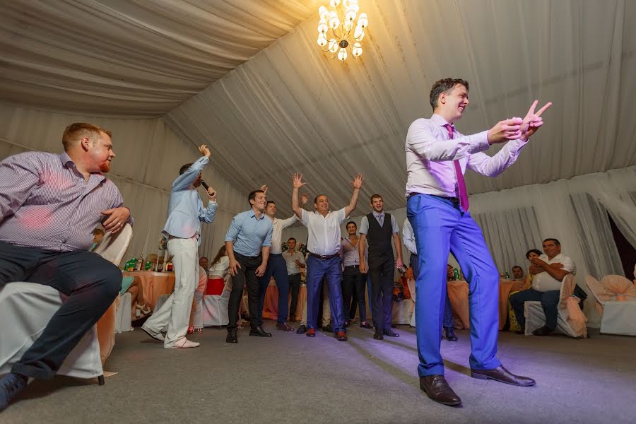 Fotógrafo de casamento Yuriy Trondin (trondin). Foto de 23 de setembro 2017