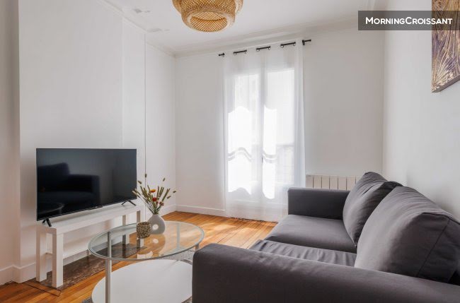 Location meublée appartement 2 pièces 43 m² à Paris 19ème (75019), 2 199 €