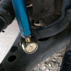 ノア AZR60G