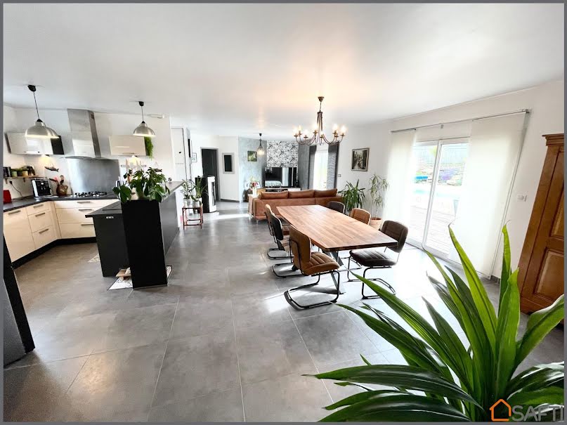 Vente maison 5 pièces 109 m² à Angouleme (16000), 294 000 €