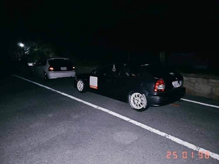 シビックタイプRのEK9・シビックタイプR・車が汚い・ドライブに関するカスタム事例の投稿画像3枚目