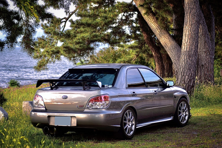 インプレッサ WRX STIのgdb・鷹目・STI・インプレッサ・あのベンチに関するカスタム事例の投稿画像2枚目
