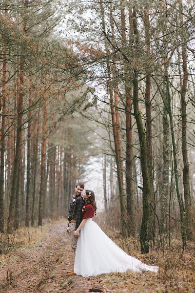 Esküvői fotós Vlada Karpovich (isolation). Készítés ideje: 2015 december 24.