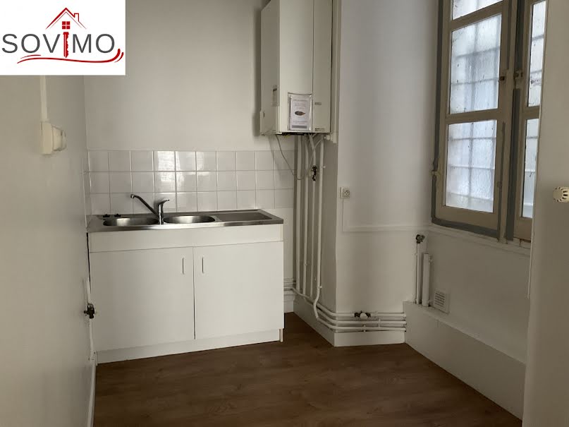 Location  appartement 3 pièces 49.17 m² à Confolens (16500), 376 €