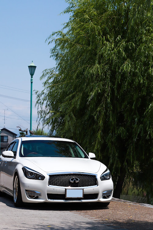 アクアのAQUA乗りと繋がりたい・車が好きな人と繋がりたい・写真好きな人と繋がりたい・Y51FUGA・愛媛県に関するカスタム事例の投稿画像2枚目