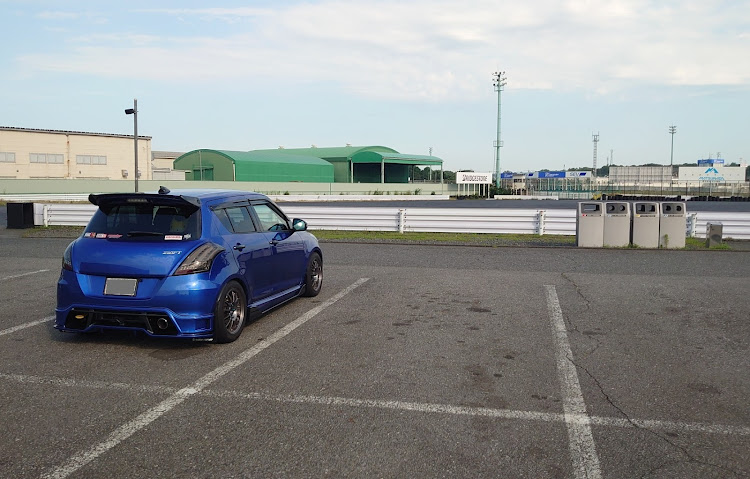 スイフトスポーツの筑波サーキットジムカーナ場・偶然のマンツーマンレッスンに関するカスタム事例の投稿画像1枚目