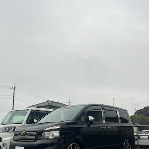 ヴォクシー ZRR70W