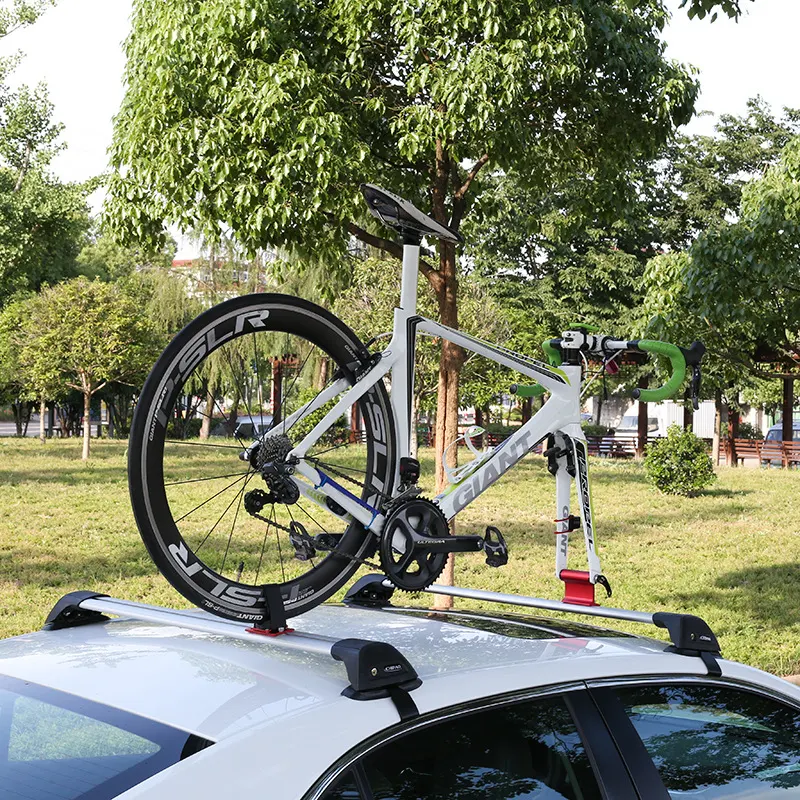Suporte para bicicleta com rack de teto simples e suspensão. Transporte suas bikes com segurança e praticidade em qualquer aventura.