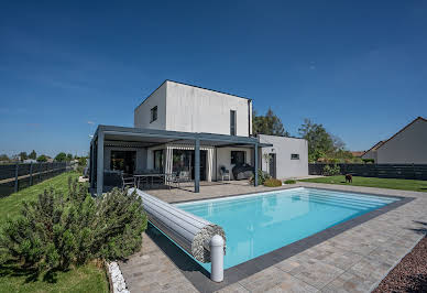 Villa avec piscine et terrasse 7