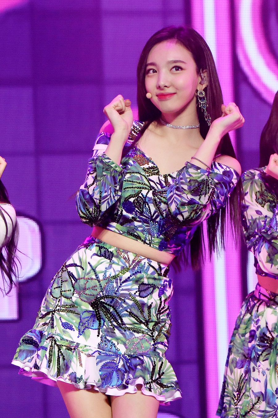 Netizens Shocked After Realizing TWICE Nayeon's Outfit For POP