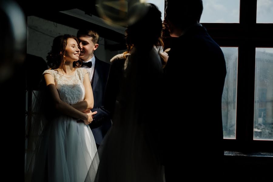 Wedding photographer Sasha Ovcharenko (sashaovcharenko). Photo of 19 October 2019