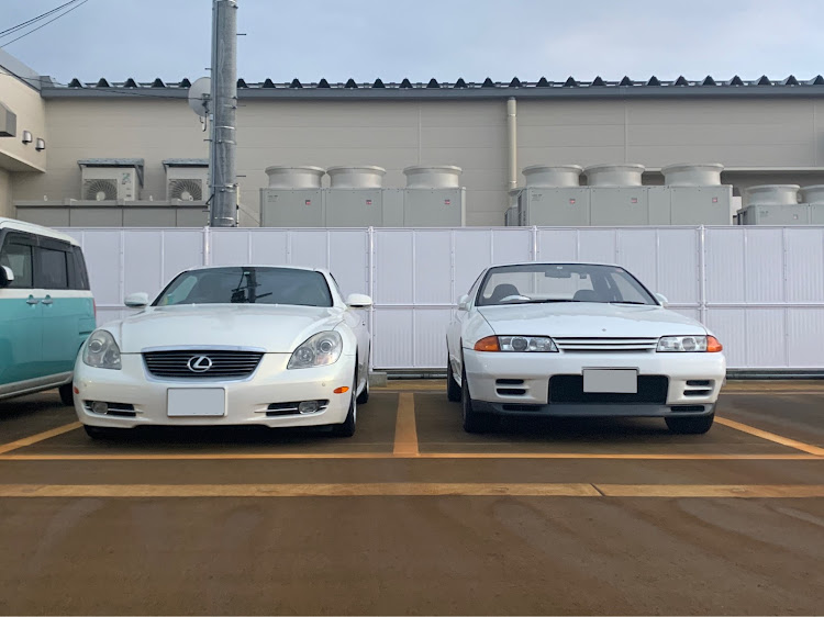 SCのsc430・R32・偶然の２台・希少！フルノーマルに関するカスタム事例の投稿画像1枚目