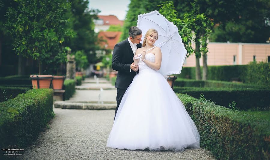 Fotógrafo de bodas Oleg Besprozvannyy (juolsa). Foto del 3 de noviembre 2017