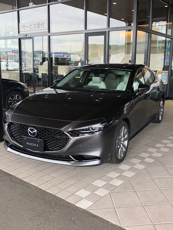 空飛ぶ鳥さんが投稿したMazda3に関するカスタム事例の投稿画像1枚目