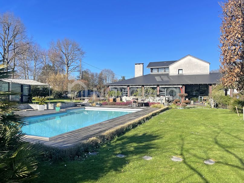 Vente villa 7 pièces 167 m² à Pau (64000), 669 000 €