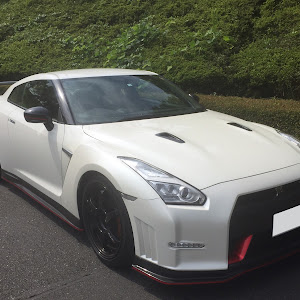 NISSAN GT-R R35