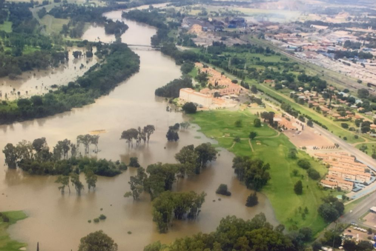 Farmers along the river banks are urged to take measures to prevent loss of life as the Vaal Dam and Bloemhof Dam sluice gates are opened to reduce water levels.