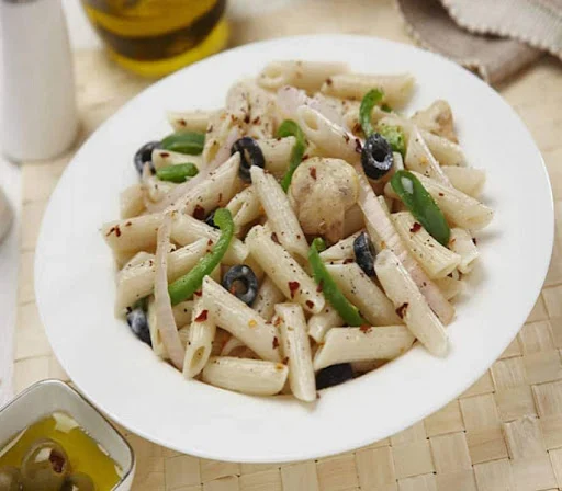 Desi White Sauce Penne Pasta - Veg