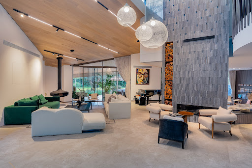 Villa avec piscine et jardin 2