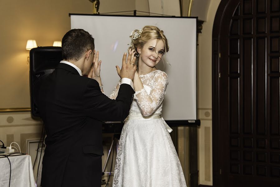 Fotógrafo de casamento Anna Porechina (porechina). Foto de 20 de fevereiro 2017