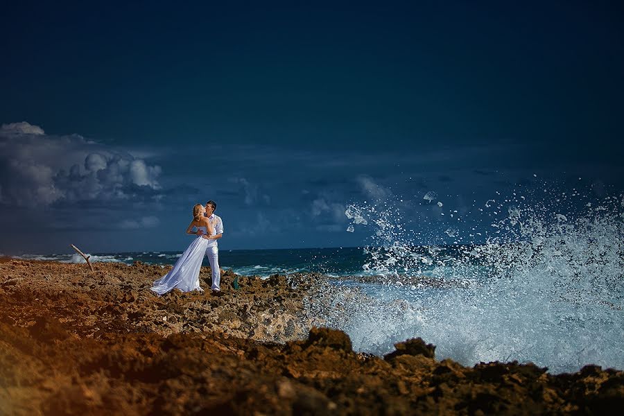 Fotografo di matrimoni Aleksey Kozlov (kozlove). Foto del 15 luglio 2013