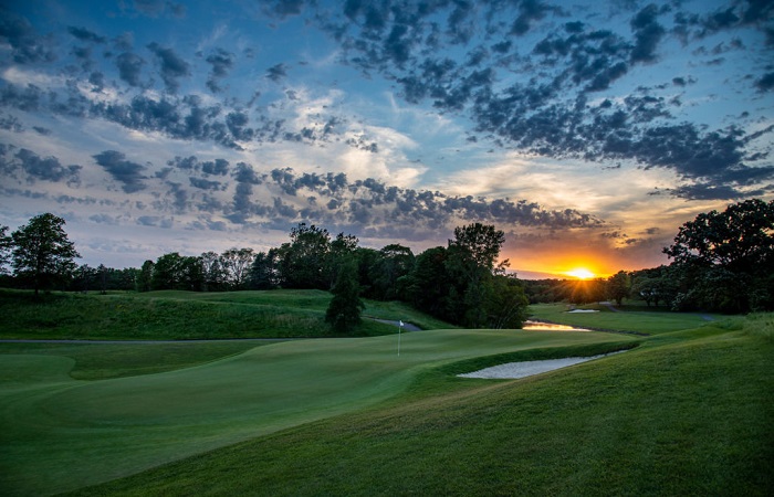 Trải nghiệm tour du lịch golf Ninh Bình - Hệ sinh thái tuyệt vời ở Royal Golf Club