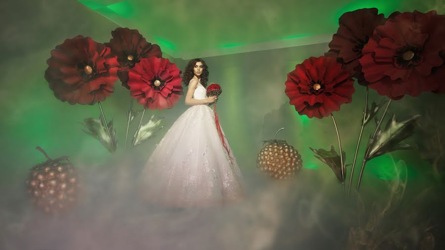 Fotógrafo de bodas Elena Chernikova (lemax). Foto del 22 de abril 2017