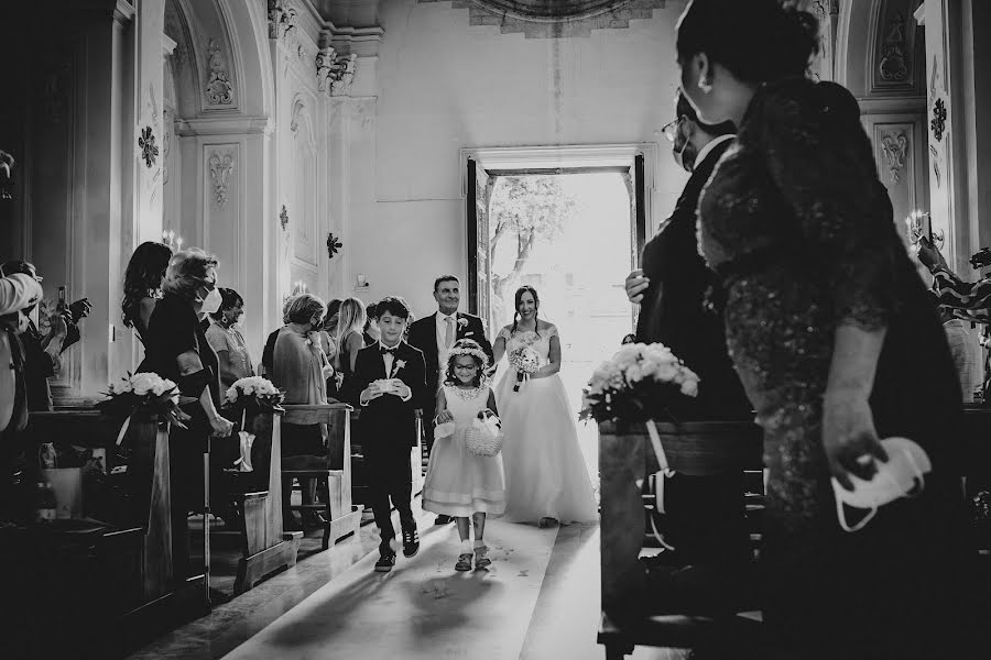 Fotógrafo de casamento Mario Iazzolino (marioiazzolino). Foto de 4 de abril 2022