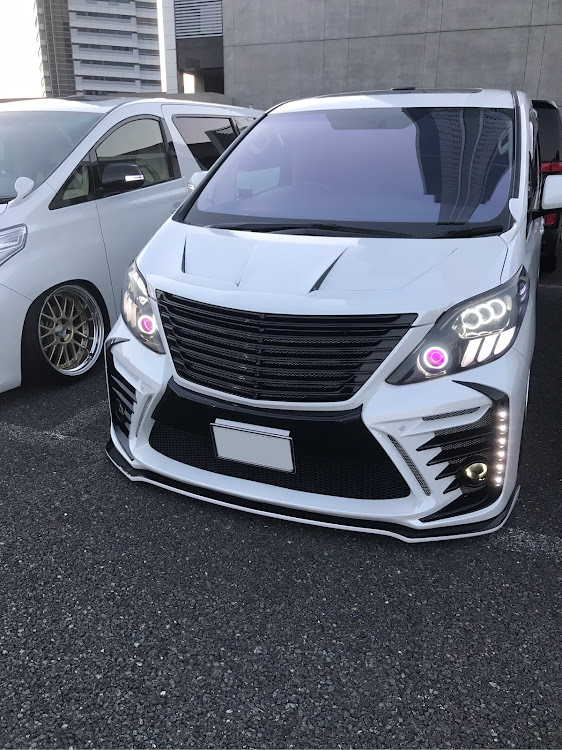 アルファードのエムズガレージ・大阪メッセ・カスタムカーイベント・ドライブに関するカスタム事例の投稿画像3枚目