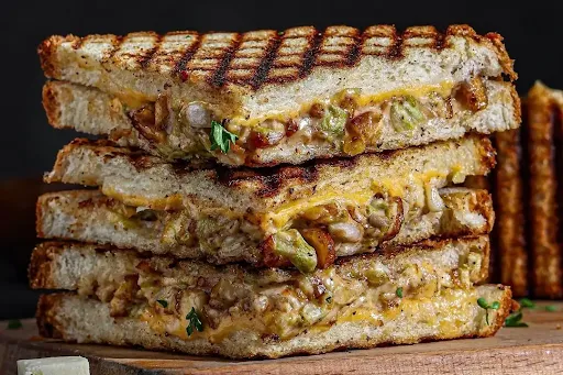 Creamy Chicken Cheese Sandwich