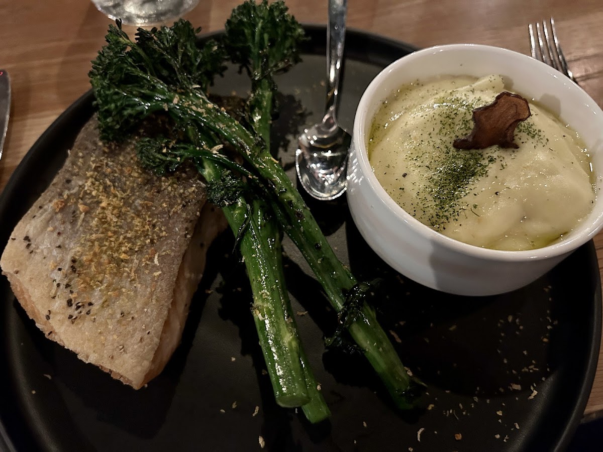 Grilled salmon, mashed potatoes, broccolini