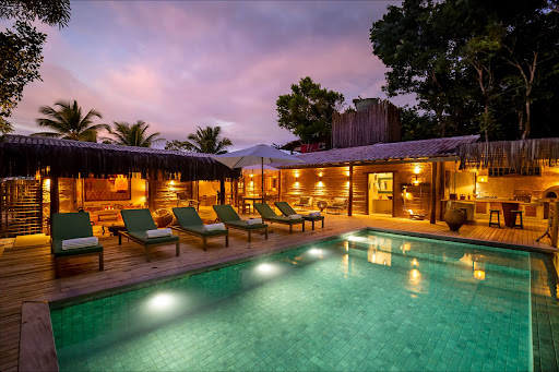 House with pool 4