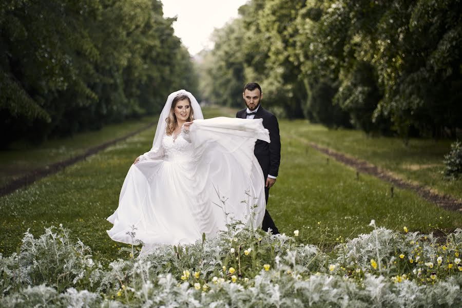 Fotograf ślubny Constantin Butuc (cbstudio). Zdjęcie z 16 czerwca 2023