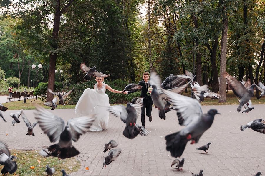 Wedding photographer Olya Bezhkova (bezhkova). Photo of 8 December 2019