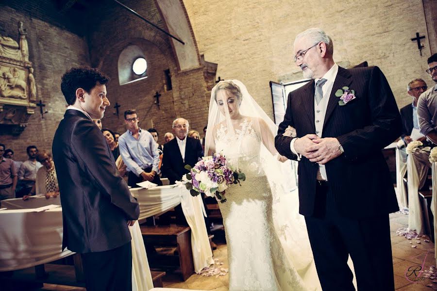 婚禮攝影師Rossella De Minico（rossella）。2019 2月14日的照片