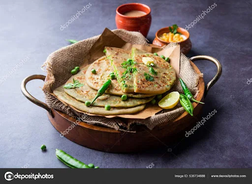 Paneer Corn Paratha (1Pc + Curd + Picke)