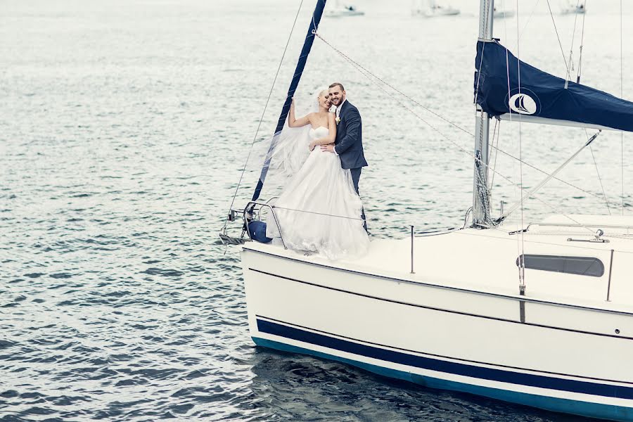 Fotografo di matrimoni Anna Averina (averinafoto). Foto del 18 luglio 2015